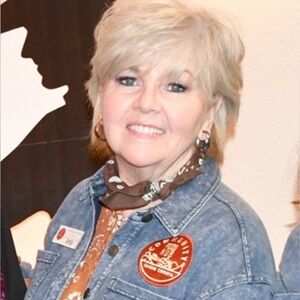 Meet your Posher, Deborah